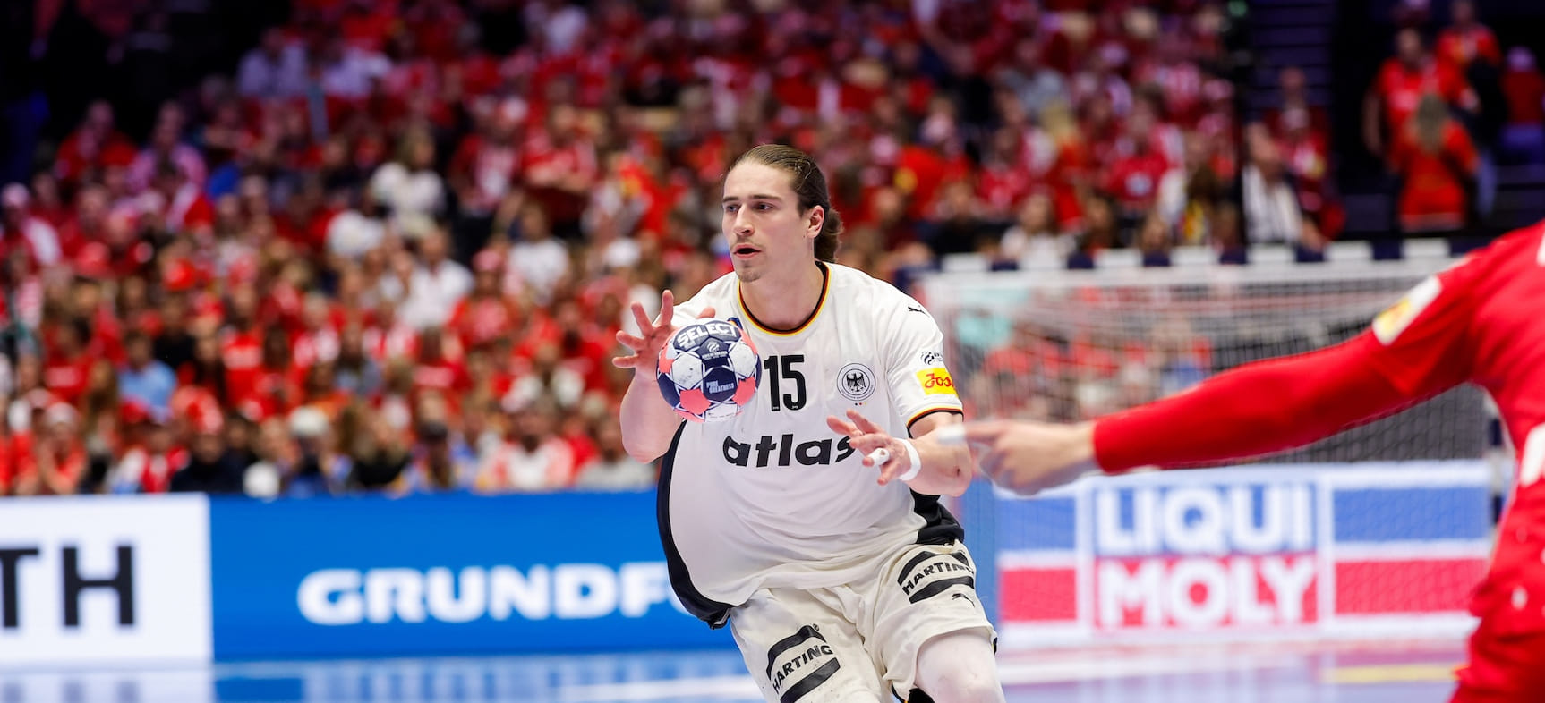 Правильный настрой — это важно, но против класса не попрёшь. Германия — в финале чемпионата Европы