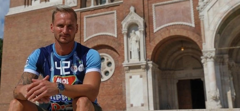 Венгрия. Левый крайний сборной Словакии Мартин Страновски подписал краткосрочный контракт с "Пиком" из Сегеда