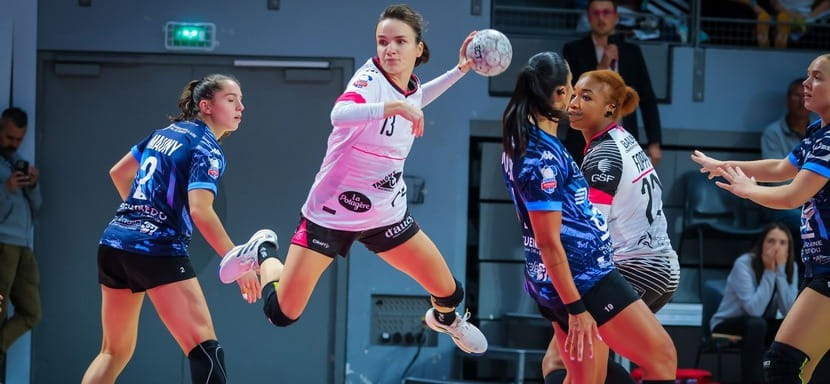 "Брест" Анны Вяхиревой принимает "Эсбьерг", "Глория Бистрица" Валерии Кирдяшевой сыграет с "Кримом" и ещё три матча субботы в Лиге чемпионов