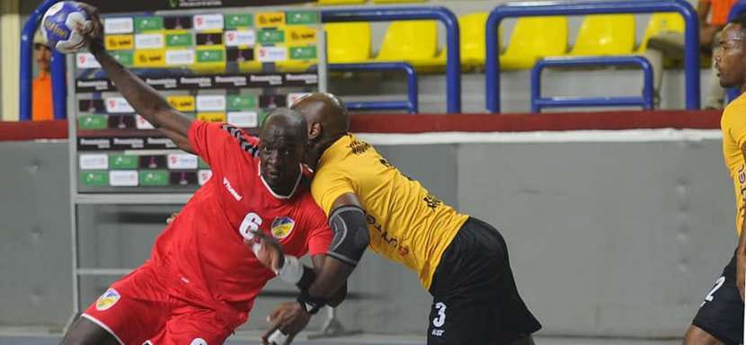 Чемпионат Африки. Сборная Алжира стала последним четвертьфиналистом турнира. Команда Анголы выиграла группу "D"