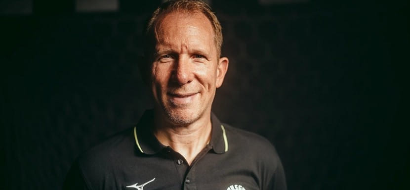 Бундеслига. Официально. 51-летний Франк Карстенс — новый главный тренер "Вецлара"