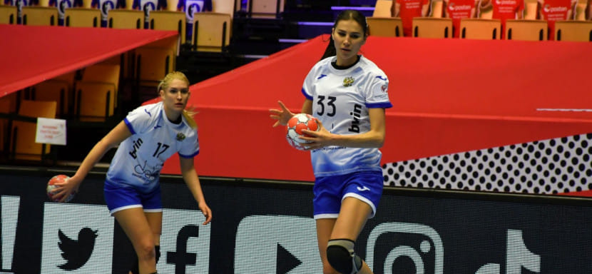 ЧЕ-2020. Владислав Долгачев: "Несмотря на полученное в концовке матча с Чехией повреждение, Ильина готовится к следующей игре"