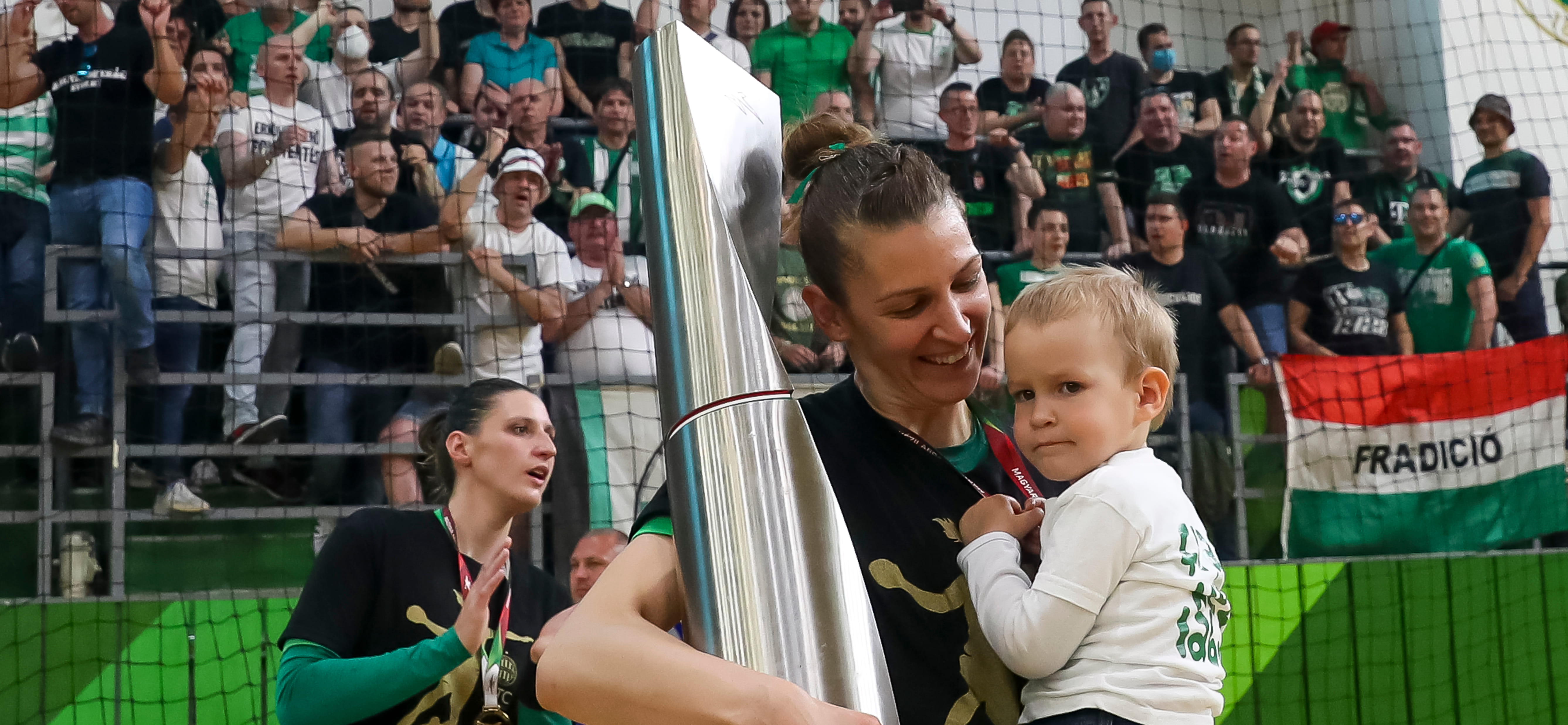 Венгрия. Клара Чисар-Секереш из "Ференцвароша" завершает карьеру: "Из побед больше всего запомню игру с "Ростовом"!"