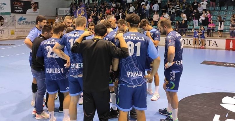 Испания. Белорус Валентин Куран забросил три мяча, но его "Кангас" сыграл вничью с "Навой" и еще два результата субботы