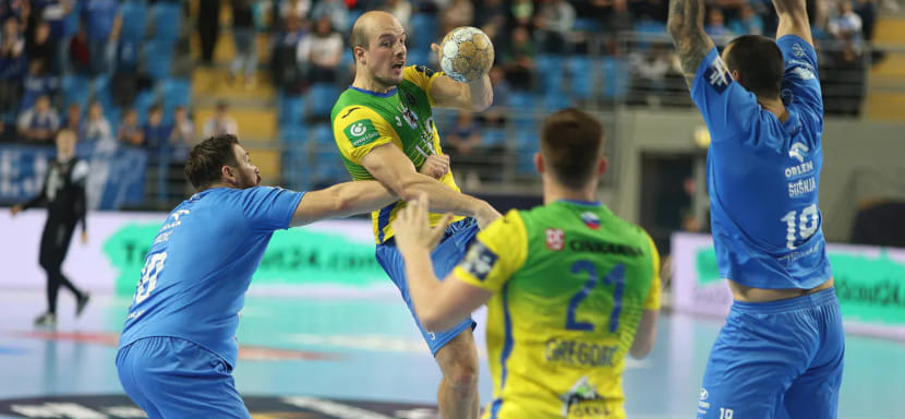 Балканы. 120 человек откликнулись на объявление "Целе" о поиске главного тренера в специальной социальной сети