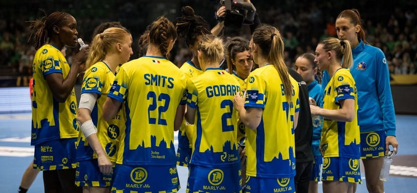 "Мец" разгромил "Тулон" и догнал "Брест" во главе таблицы женского чемпионата Франции