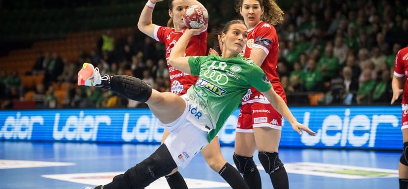 Датская разыгрывающая венгерского "Дьёра" Хелена Элвер получила травму в матче чемпионата против "Дебрецена"