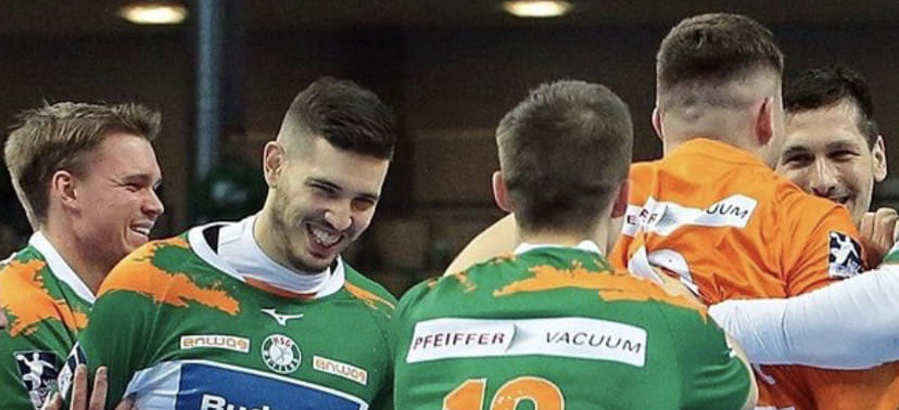 Бундеслига. В перенесенных матчах "Райн Левен" разошелся миром с "Лейпцигом", "Вецлар" обыграл "Бергиш"