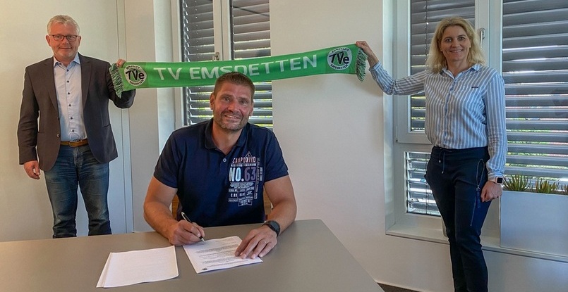 Рулевой сборной Латвии Арон Цирке продолжит совмещать посты. Наставник продлил контракт с "Эмсдеттеном" (Д2)