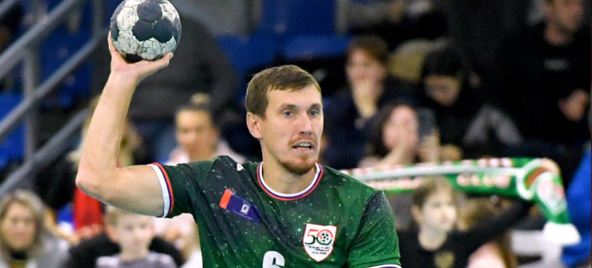 "Думаю, молодёжь ко мне прислушивается". Алексей Косогов — про победу "Каустика" в Ставрополе и помощь тренерам