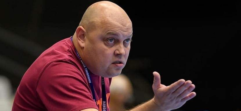 Olimpbet Суперлига. Специалисты Денис Сайфулин и Евгений Дмитриев, а также полусредняя Ирина Александрова покидают "Астраханочку"