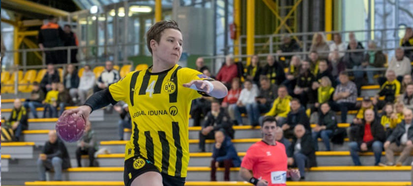 Европейская лига. 18 мячей Глибко и Эльгауи помогли "Вылче" разгромить "Вац" в матче с 70 голами, "Боруссия" дома вырвала победу у "Мёльде"