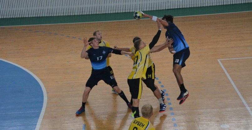 3 августа. Прямая трансляция матчей третьего игрового дня Кубка памяти Станислава Малютина в Саратове с участием команд Суперлиги (ВИДЕО)