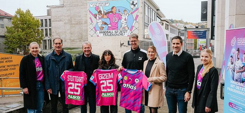 В Штутгарте к скорому старту женского чемпионата мира создали крупномасштабное граффити в пешеходной зоне города