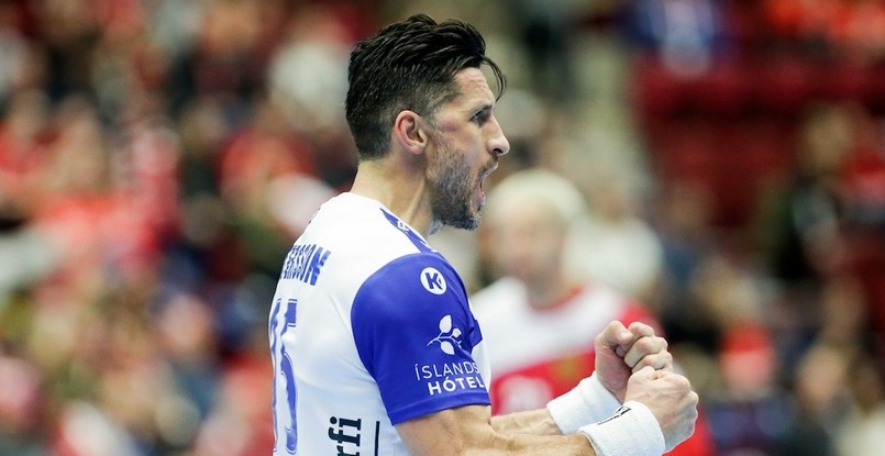 ЧЕ-2020. Александер Петерссон: "Выбрали агрессивную защиту на 11-12 метрах. По движению мы превосходили россиян, и это принесло свои плоды"