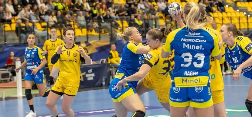 Норвежский "Сторхамар" на старте игрового дня Лиги чемпионов добился гостевой победы над дортмундской "Боруссией"