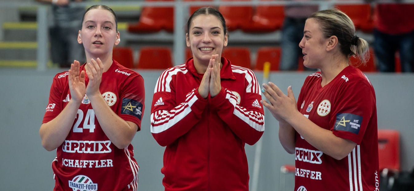 Лига чемпионов. "Дебрецен" на выезде оказался сильнее "Битигхайма" в первом матче игрового дня. У хозяек 9 раз отличилась Антье Дёлль