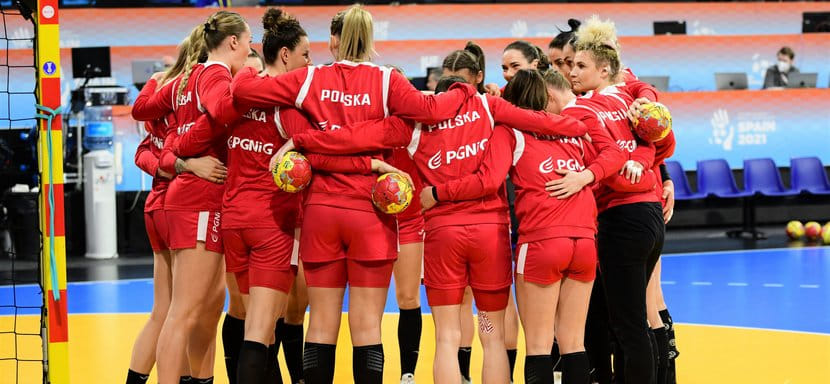 ЧМ-2021. Польки были сильнее черногорок, казахстанки уступили пуэрториканкам, анголки разгромили узбекистанок с разницей "+41"