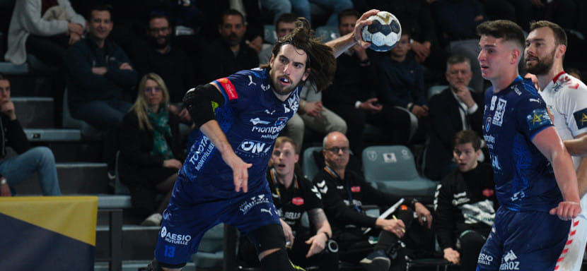 Франция. Источник: игрок сборной Жюльен Бос отказался от продления контракта с "Монпелье". Левша перейдет в "Нант" в следующем году