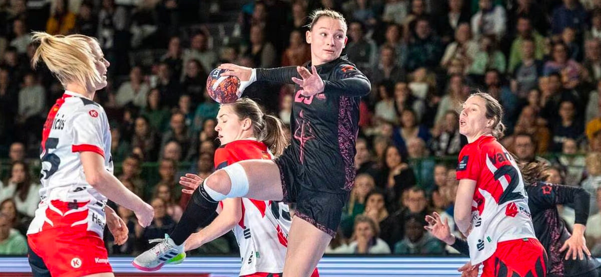 Франция. Героиня финала ЧМ разыгрывающая Лена Гранво остаётся в "Нанте". А линейная Орьян Ондоно пополнит состав "Бреста"