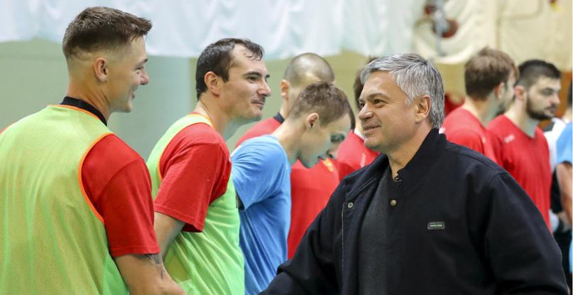 Сергей Шишкарев о шансах мужской сборной России на чемпионате мира: "Попадание в четверку — большой успех. Призовое место — сказочный результат"