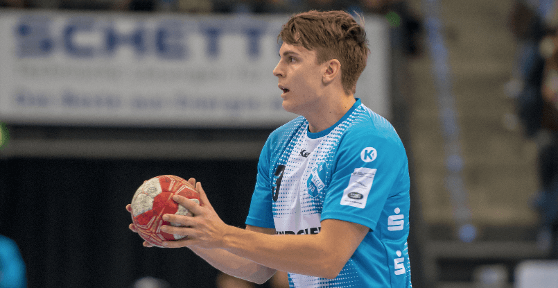 Бундеслига. Разыгрывающий Макс Хефнер продлил контракт со "Штутгартом". Также клуб подписал бомбардира из второго дивизиона