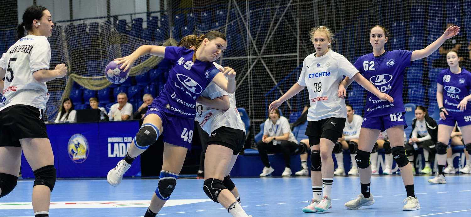 "Ростов-Дон-2" победил дома "Ладу-2", а турнирную таблицу высшей лиги без игры возглавила третья сторона — "Динамо-Синара-3"