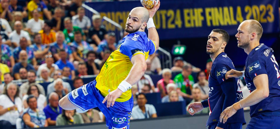 Лига чемпионов. Артём Королёк: "Когда знаешь, как много людей приехали из Кельце, видишь болельщиков в жёлтых футболках, то боли не чувствуешь"