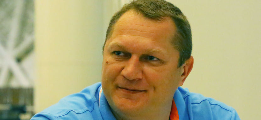 Эдуард Кокшаров: "Не сравнивайте меня с Горлуковичем. Все-таки у нас игра интеллигентнее"