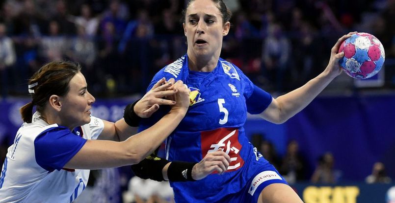 Франция. Титулованная Камий Эглон не сыграет на Олимпиаде в Токио. Это решение главного тренера сборной Оливье Крюмбольца