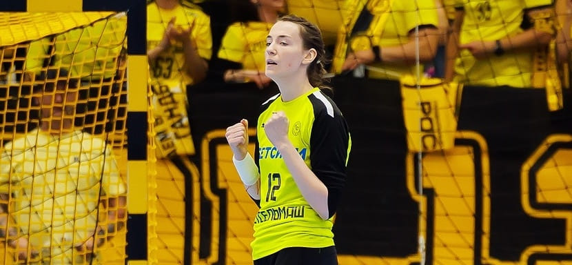 Голкипер сборной Беларуси и "Ростова" Юлия Грацкевич прооперирована после повреждения связок сустава запястья