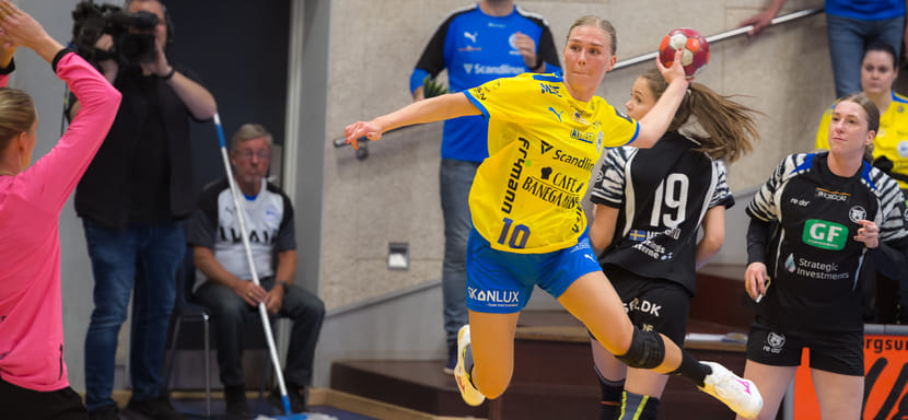 Дания. Правая крайняя Шарлотте Миккельсен продолжит защищать цвета "Нюкебинга"