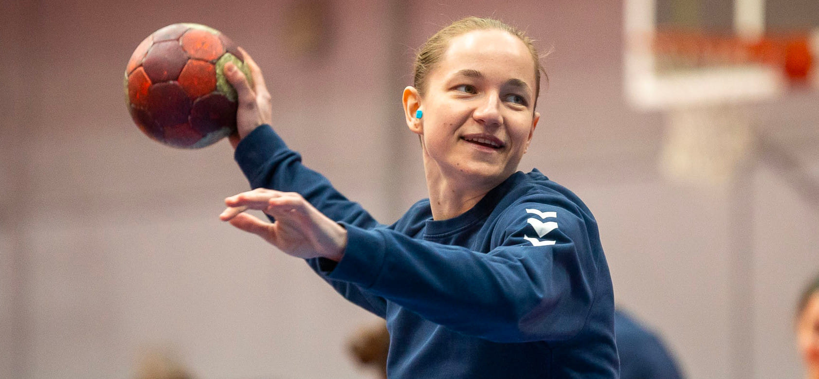 Olimpbet Cуперлига. Официально. "Звезда" представила последнего новичка в межсезонье. Им стала крайняя "Университета" Анна Кандакова