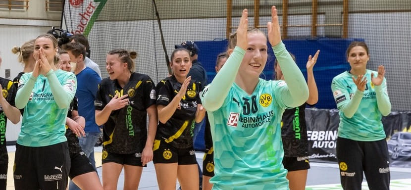 Женская бундеслига. "Боруссия" из Дортмунда уже в ранге чемпиона разгромила "Бад-Вильдунген", продлив победную серию
