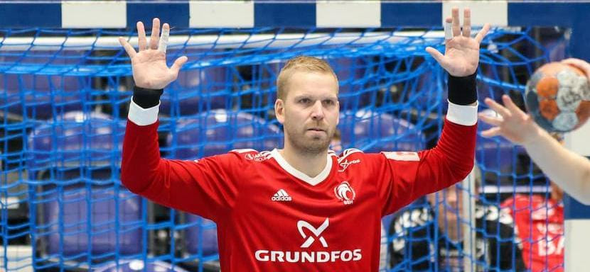 Дания. Серебряный призёр Олимпийских игр в Лондоне, швед Юхан Шёстранд продлил контракт с "Бьеррингбро"