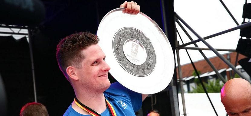 Бундеслига. Голкипер "Барселоны" и сборной Дании Кевин Меллер летом вернется во "Фленсбург". Он заменит Торбьерна Бергеруда