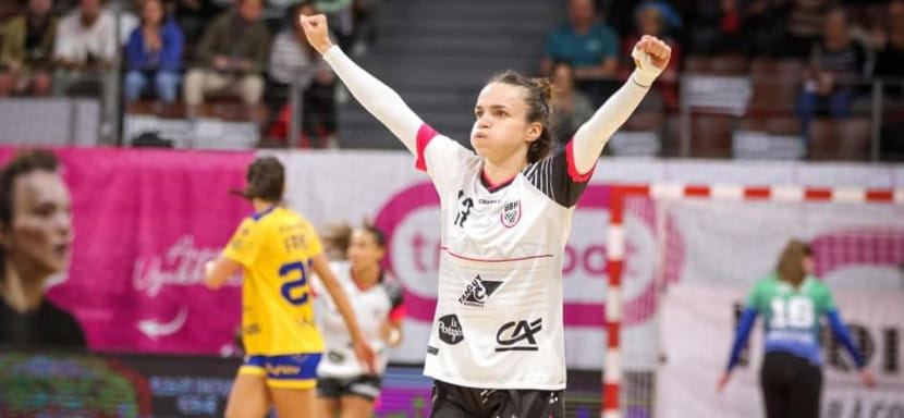 Правая полусредняя сборной России и "Бреста" Анна Вяхирева — лучшая гандболистка сентября в чемпионате Франции