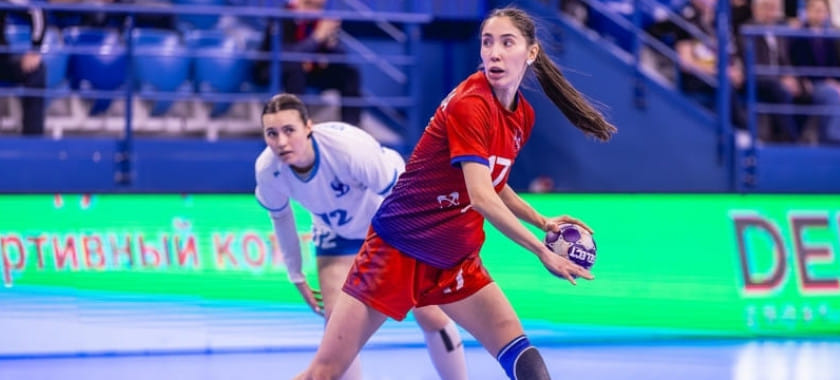 Столичный ЦСКА представил второй выпуск рубрики "Гандбольный урок". Альбина Мурзалиева рассказала о видах бросков (ВИДЕО)