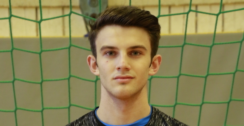 Румыния. Бухарестское "Динамо" подписало контракт с полусредним "Клужа" Кэлином Хоссу