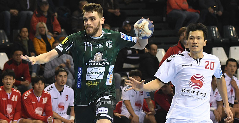 Правый крайний Хавьер Муньос покинет "Татран" по окончании сезона. Испанца заменит португалец Нуну Сантуш