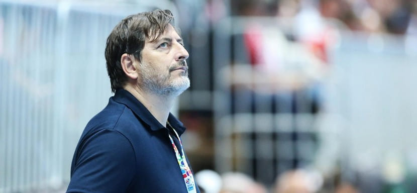 СМИ: Владо Шола подал в отставку с поста главного тренера “Загреба”. На его место придет наставник сборной Боснии и Герцеговины Ивица Обрван