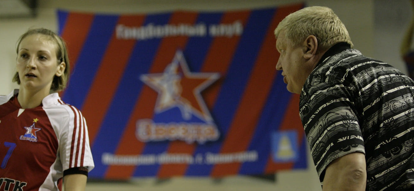 "Он дохлого заставит работать!" Екатерина и Светлана Андрюшины — про Евгения Трефилова и "Звезду"