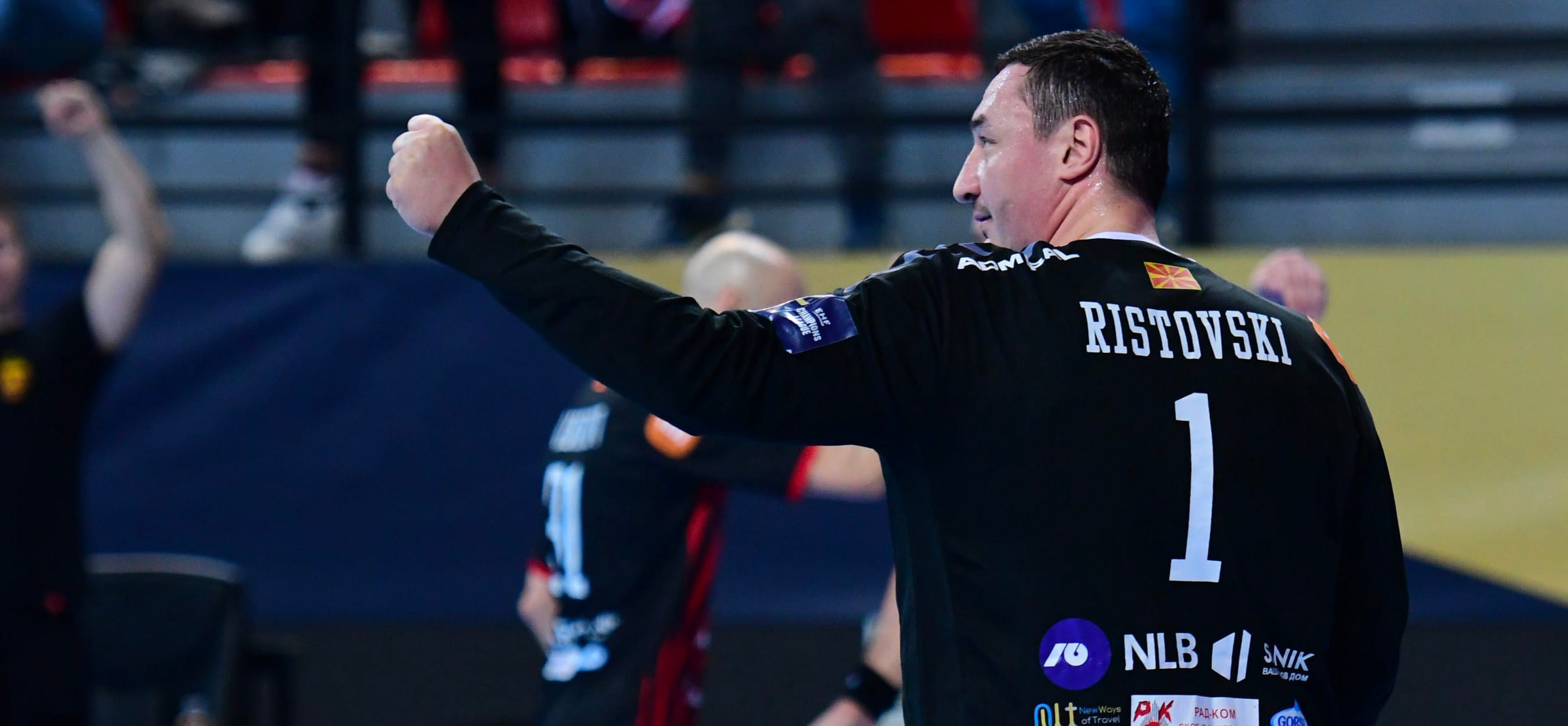 Балканы. Один из лучших вратарей Северной Македонии в истории 40-летний Борко Ристовски завершил карьеру. Он войдёт в правление "Вардара"