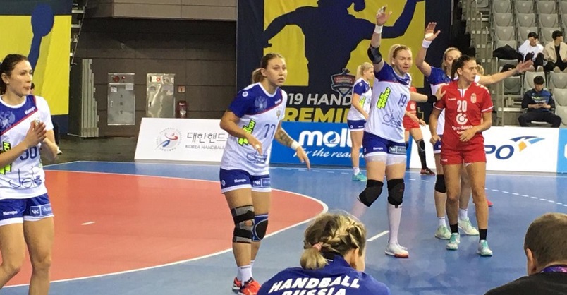 Кубок Сеула. Сборная России после первого тайма лидирует с перевесом в десять мячей во встрече с командой Сербии