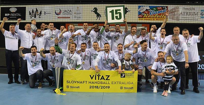 Словакия. "Татран" выиграл чемпионат страны в пятнадцатый раз, победив в финальной серии "Поважску Быстрицу"