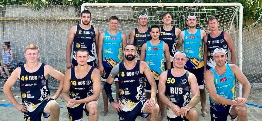 "Хоть матчи и начинались в 7 утра, это не спасало, стояла чудовищная жара". Итоги 3-го пляжного тура