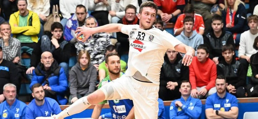 Лидер сборной Австрии Никола Билык, выступающий за "Киль", впервые в карьере признан игроком года в своей стране