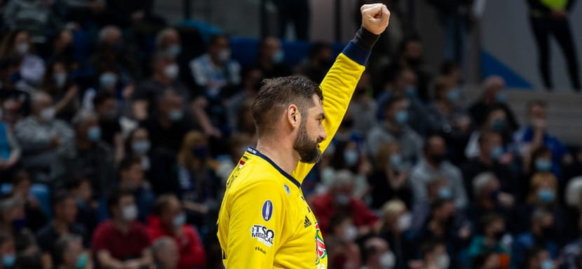 ЧЕ-2022. Голкипер "Пика" 36-летний Мирко Алилович вызван в сборную Хорватии