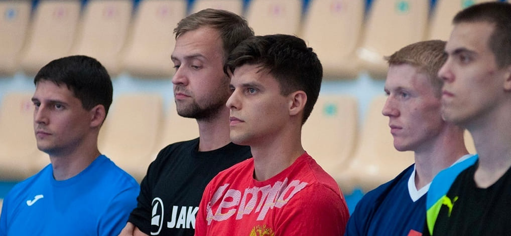 Михаил Гредасов: "В сборной задача — конкурировать, в "Неве" — повысить результативность"