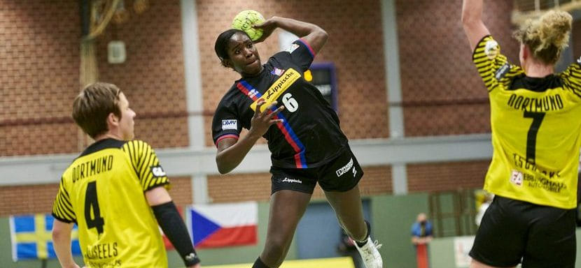 Женская Бундеслига. "Боруссия" проиграла на выезде "Бломберг-Липпе" и значительно понизила шансы на сохранение чемпионского титула